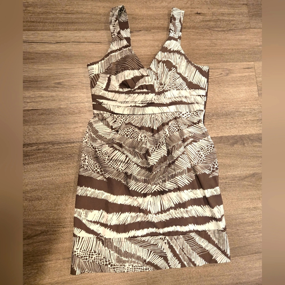 BCBG Maxmara patterned dress, Size 12, Cotton